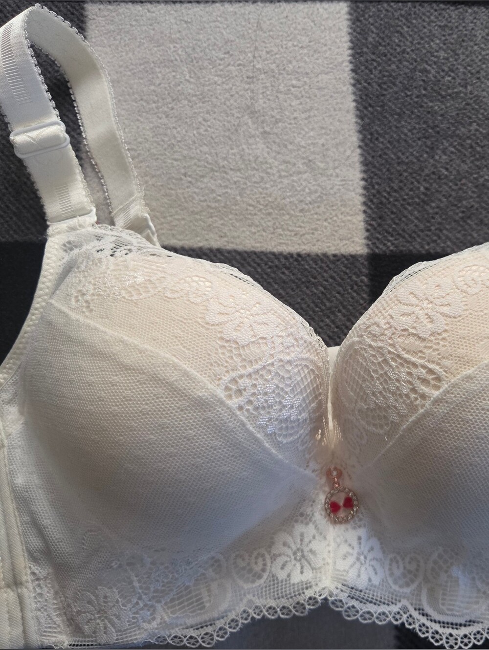 Lace-Trim White T-Shirt Bra with Heart Charm - Women Intimates